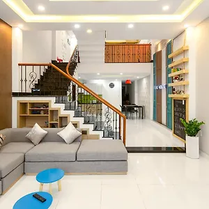 ホームステイ Siro House, ダナン市